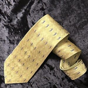 New Tommy Bahama Off Island Summer Silhouettes Tie Asparagus green w/ golfers